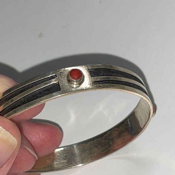 Vintage Silver Bracelet with Coral Beads. Solid Silver. Very Art Deco. - Picture 4 of 10